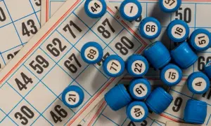 Czy granie w lotto przez internet jest bezpieczne? Odkryj prawdę o ryzyku