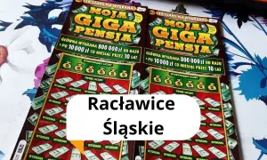 Dwie zdrapki "Moja Giga Pensja" z informacją o puli głównych wygranych. Jak sprawdzić, ile zostało?