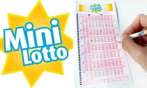 Gra systemem w Mini Lotto: koszty a potencjalny zwrot z inwestycji. Ręka zaznacza liczby na kuponie.