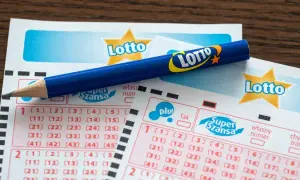 Ołówek na kuponach Lotto. Zastanawiasz się, ile czasu na odbiór nagrody lotto po terminie losowania? Sprawdź przepisy!