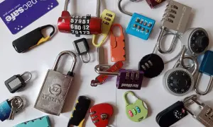 Różnorodne kłódki szyfrowe i na kluczyk, idealne do escape roomów. Najczęstsze schematy i mechanizmy kłódek.