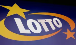 Logo LOTTO. Aplikacja lotto jak wypłacić dużą wygraną bezpośrednio na konto.