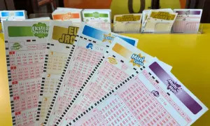 Kupony lotto, w tym "Ekstra Pensja", "Mini Lotto" i "Multi Multi", czekają na szczęśliwca. Ile wynosi najwyższa wygrana w loterii Kaskada?