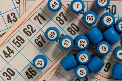 Czy granie w lotto przez internet jest bezpieczne? Odkryj prawdę o ryzyku