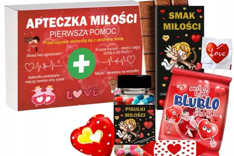 Apteczka miłości, czekolada, żelki serduszka, lizak i "tabletki" miłości.