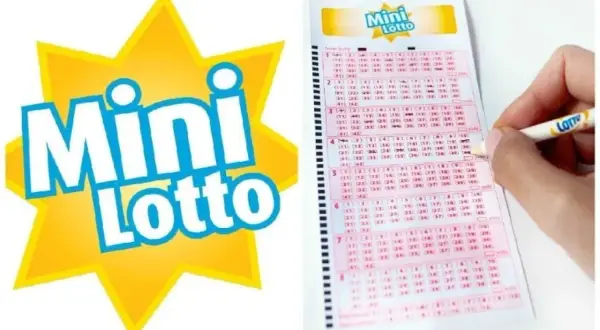 Gra systemem w Mini Lotto: koszty a potencjalny zwrot z inwestycji. Ręka zaznacza liczby na kuponie.