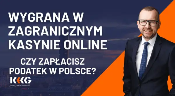 Wygrana w zagranicznym kasynie online. Czy wygrana w zagranicznej loterii podlega podwójnemu opodatkowaniu w Polsce? Mężczyzna w garniturze.