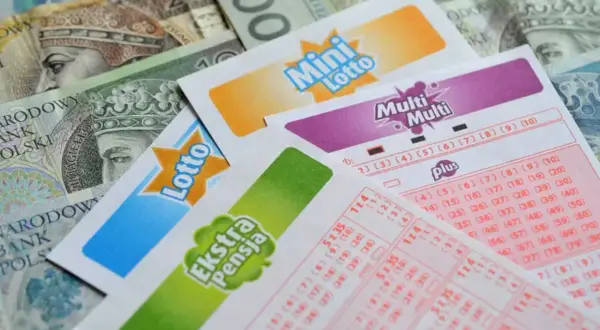 Kupony Lotto, Mini Lotto, Multi Multi i Ekstra Pensja na tle polskich banknotów. Czy to sposób na pranie brudnych pieniędzy w lotto, jak totalizator weryfikuje graczy?