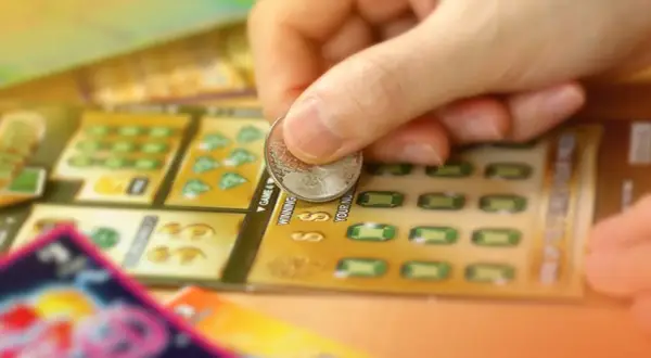 Co 4 zdrapka wygrywa? Poznaj szanse na wygraną w Lotto