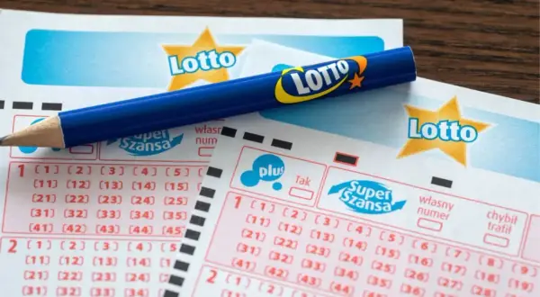 Ołówek na kuponach Lotto. Czy metoda chybił trafił czy skreślanie własnych liczb wygrywa częściej?
