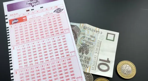 Kupon lotto Multi Multi i polskie banknoty oraz monety. Szybkie sprawdzanie zdrapek online to marzenie gracza.