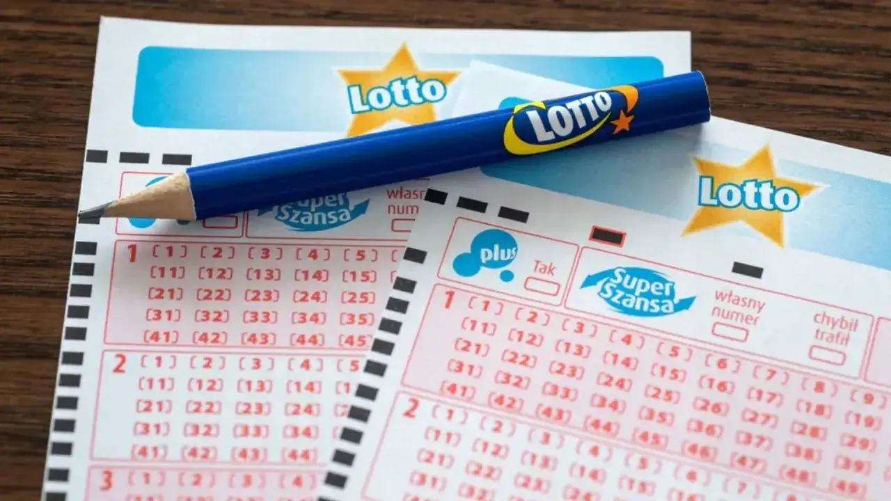 Kupony Lotto i Lotto Plus z ołówkiem. Czy można zagrać w lotto plus na liczby inne niż te w zakładzie lotto do którego opcja plus została dodana?