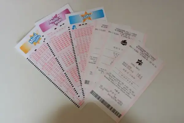 Ile za czwórkę w Lotto Plus? Zaskakująca nagroda 100 zł!