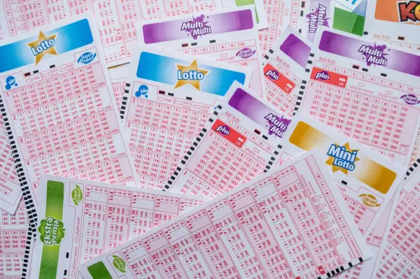 Losy na loterię Lotto, Multi Multi, Mini Lotto i Ekstra Pensja. Zastanawiasz się, jak dokładnie działa mechanizm promocyjny Ekstra Pensja?